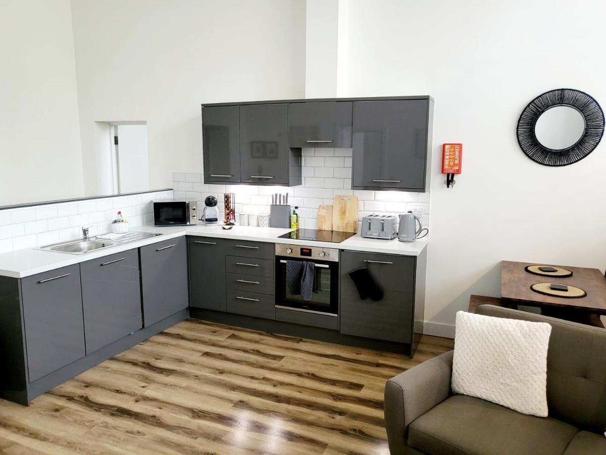 Апартаменти Burkhardt Hall- Parking Included- Sleeps 4 Свіндон Екстер'єр фото
